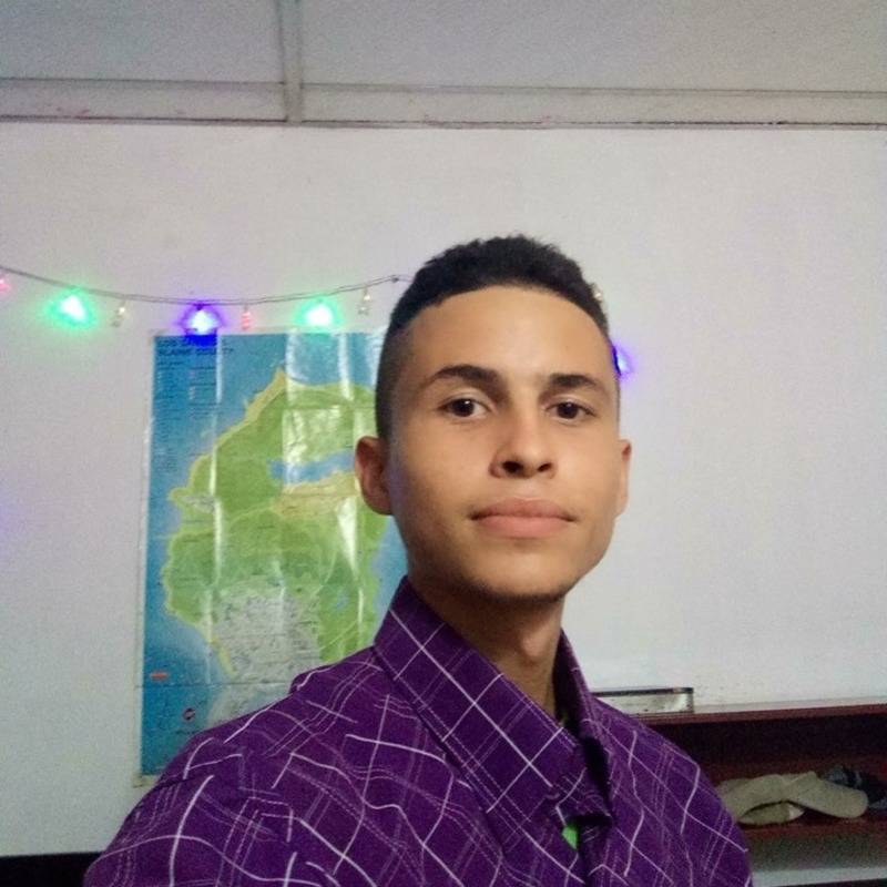 Date this sensual Venezuela man Yo from Barcelona VE2243