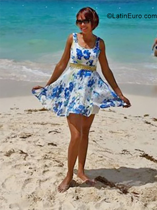 Date this athletic Dominican Republic girl Sandy from La Altagracia DO34521