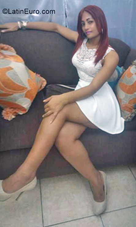 Date this beautiful Dominican Republic girl Estefany from Santo Domingo DO34549