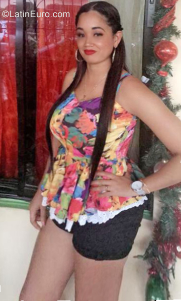 Date this georgeous Dominican Republic girl Mariel from Puerto Plata DO34590