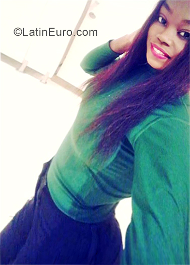 Date this exotic Dominican Republic girl Freez from San Pedro De Mcoris DO34680