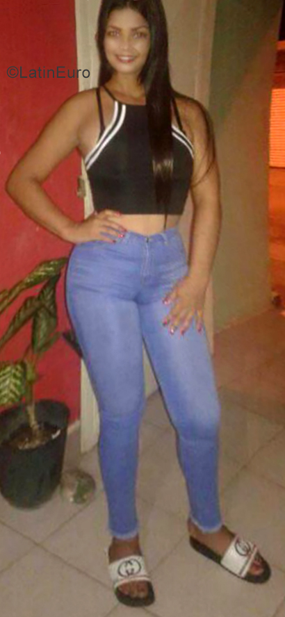 Date this beautiful Venezuela girl Karla from Cumana VE2370