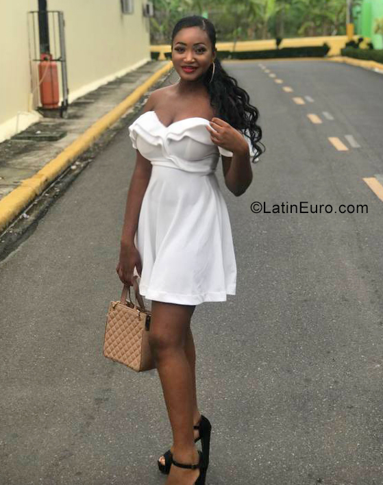 Date this exotic Dominican Republic girl Kim from Espaillat DO34725