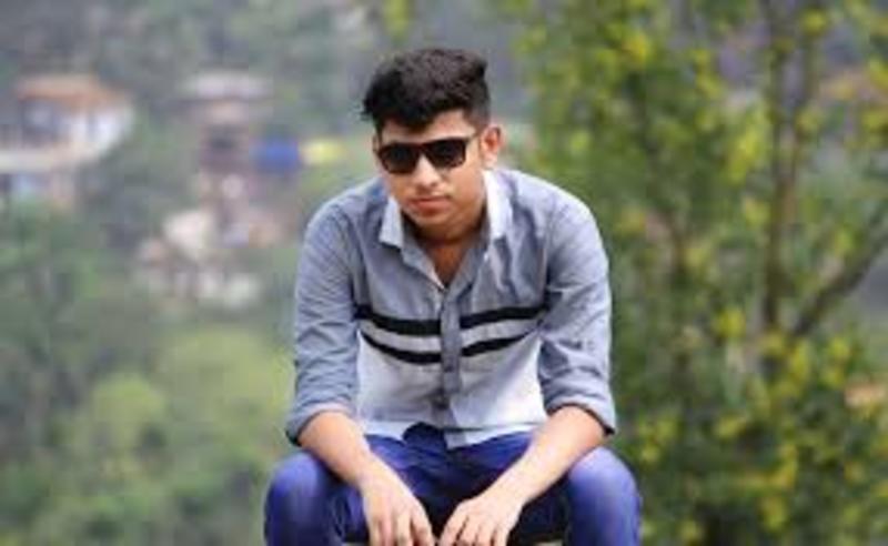 Date this pretty Venezuela man Adrian from Caracas VE2381