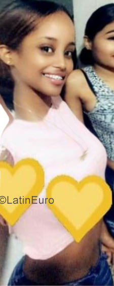 Date this stunning Dominican Republic girl Smerlyn from Bonao DO34938