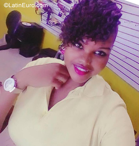Date this hot Panama girl Lilibeth from Panama PA1154