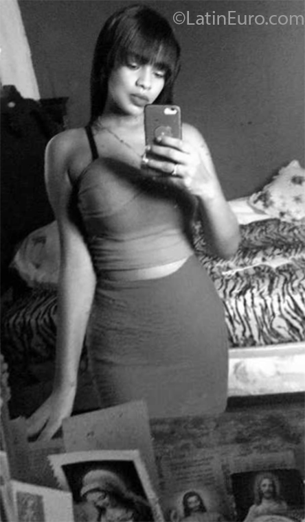 Date this young Dominican Republic girl Indana from Puerto Plata DO35212