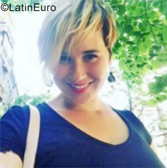 Date this athletic Russia girl Alyona from Perm RU77