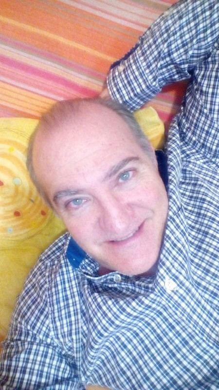 Date this georgeous Spain man Javi from Alicante ES470