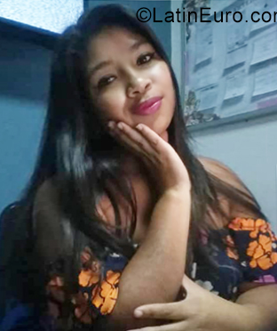 Date this pretty Venezuela girl Yasnelys from El Tigre VE2506