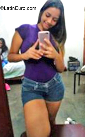 Date this athletic Venezuela girl Beatriz from Cumana VE2511