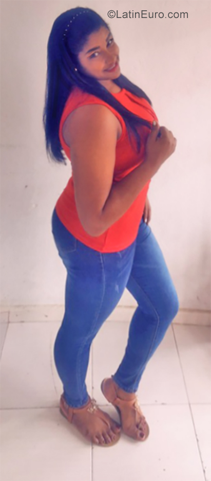 Date this cute Dominican Republic girl Glady from Santo Domingo DO35345