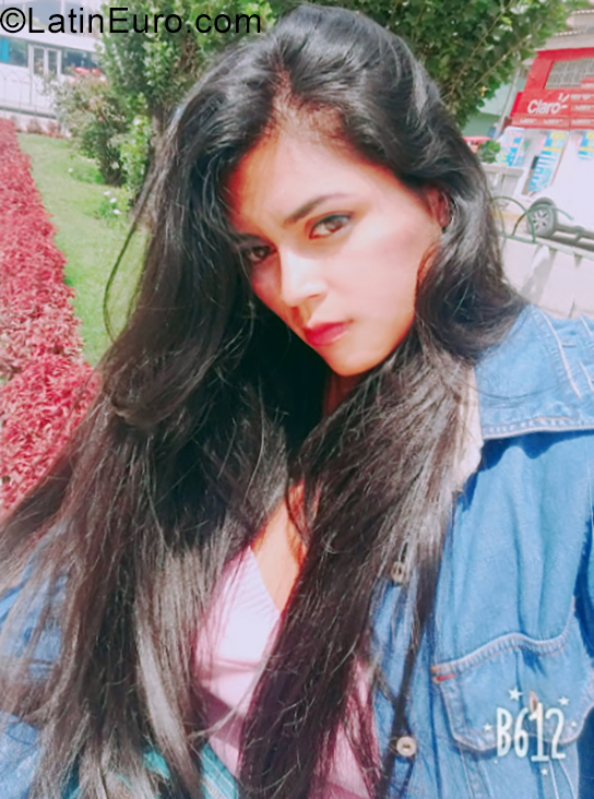 Date this gorgeous Peru girl Milagros from Lima PE1452