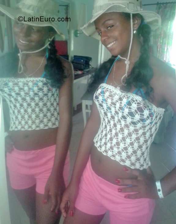 Date this fun Cuba girl Laura from Santiago De Cuba CU550