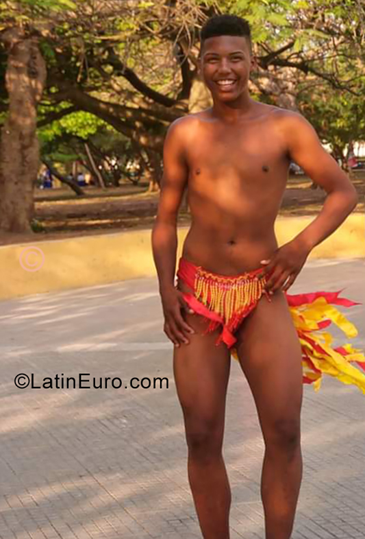 Date this exotic Colombia man Jhon from Cartagena CO25773
