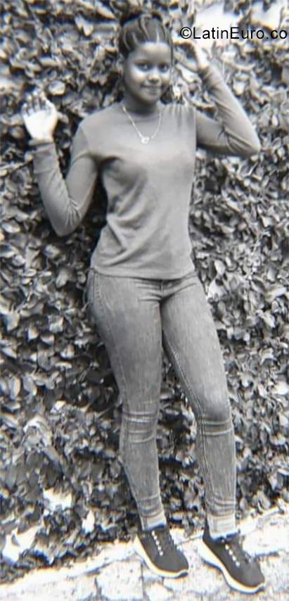 Date this delightful Dominican Republic girl Yorlanis from Santo Domingo DO35621