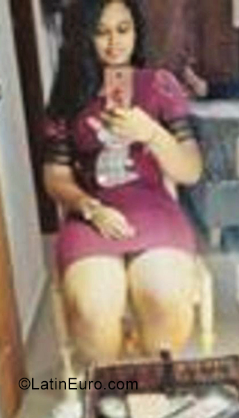 Date this gorgeous Dominican Republic girl Marisbel from Santo Domingo DO35583