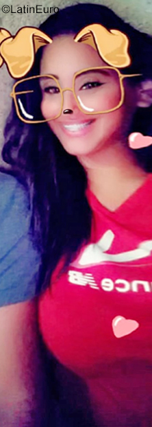 Date this foxy Venezuela girl Yornia from Miranda VE2581