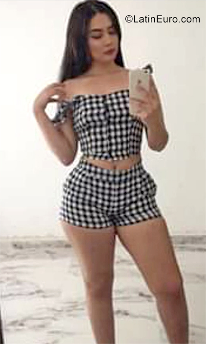 Date this pretty Dominican Republic girl Maria from Santiago DO35669