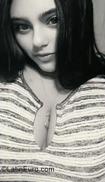 Date this hard body Peru girl Valeria from Lima PE1424