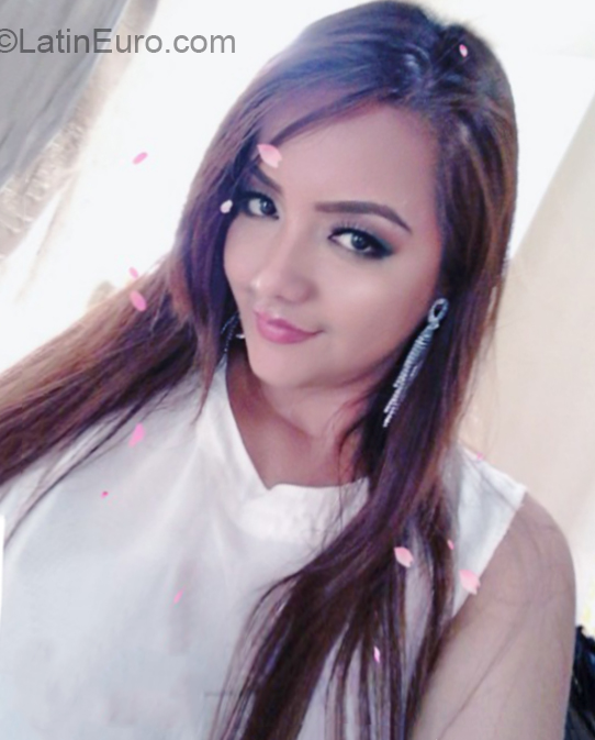 Date this attractive Ecuador girl Jessica from Quevedo EC361