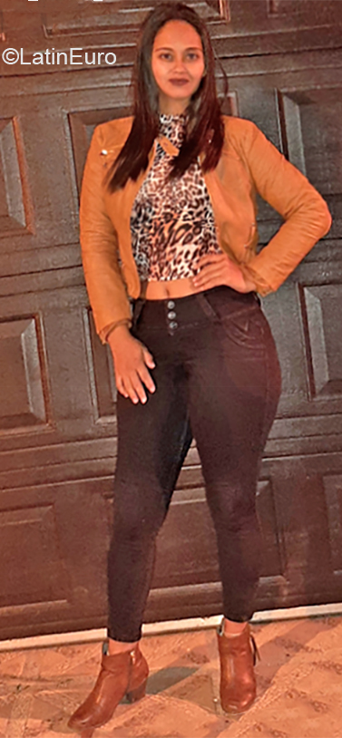 Date this gorgeous Costa Rica girl Amanda from Heredia CR374