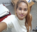 voluptuous Cuba girl Daylin from Havana CU573
