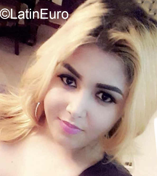 Date this hot Dominican Republic girl Lady from Santiago De Los Caballeros DO35933