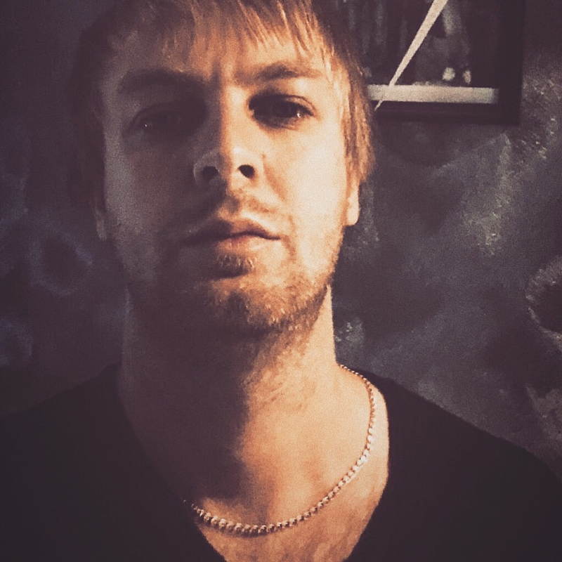 Date this happy Russia man Vov from Moscow RU79