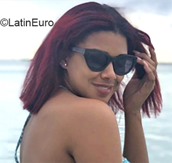 Date this hot Dominican Republic girl Yiberlyn from La Vega DO36214