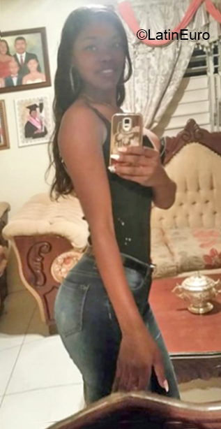 Date this pretty Dominican Republic girl Marisol from Santo Domingo DO36216