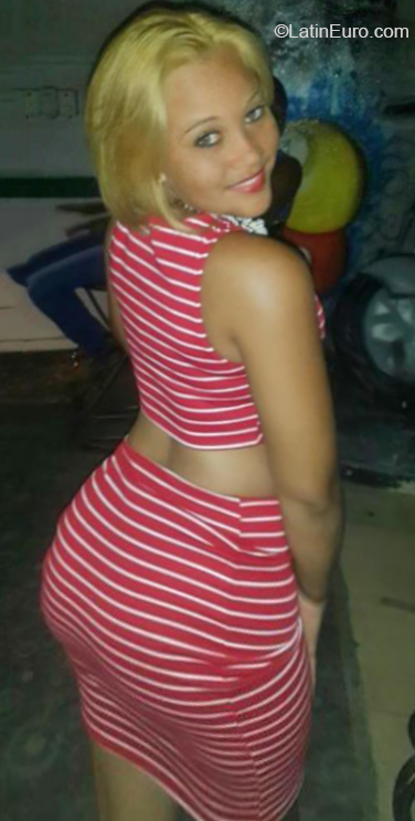 Date this attractive Dominican Republic girl Lisy from Santo Domingo DO36345