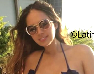 Date this stunning United States girl Paola from new york US21278