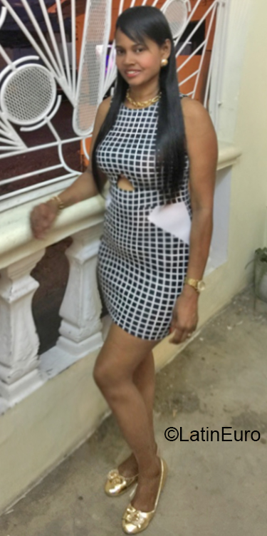 Date this fun Dominican Republic girl Mary from Bani DO36467