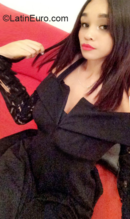 Date this stunning Dominican Republic girl Stephanie from La Vega DO36567