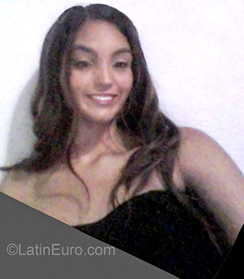 Date this athletic Venezuela girl Sofia from Caracas VE2807
