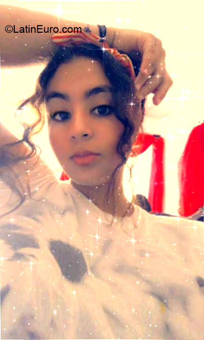 Date this attractive Dominican Republic girl Johanna from La Vega DO36688