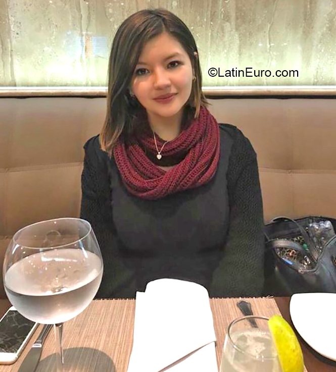 Date this funny Ecuador girl Diana from Quito EC394
