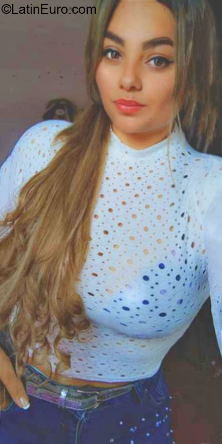 Date this delightful Colombia girl Paula from Pereira CO26379