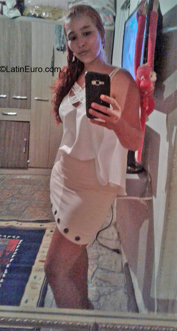 Date this foxy Brazil girl Rayane from Rio de Janeiro BR10988