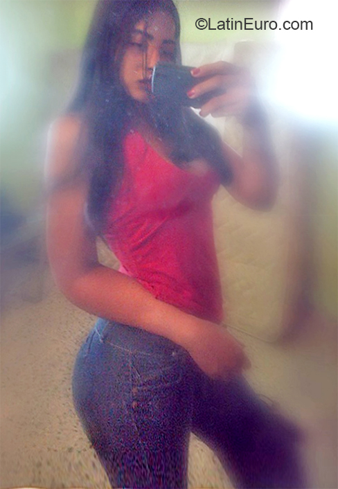 Date this passionate Venezuela girl Duglismar from Maturin VE2855