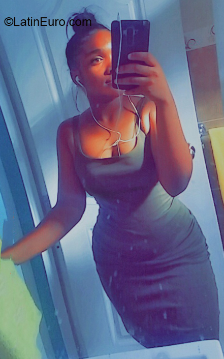 Date this georgeous Dominican Republic girl Orlanis from Santo Domingo DO36895