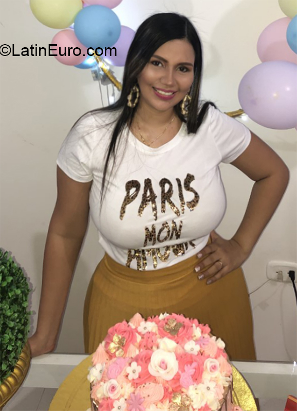 Date this fun Colombia girl Estefany from Santa Marta CO26472