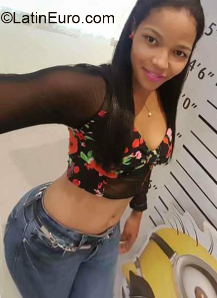 Date this beautiful Dominican Republic girl Alba from Puerto Plata DO36962