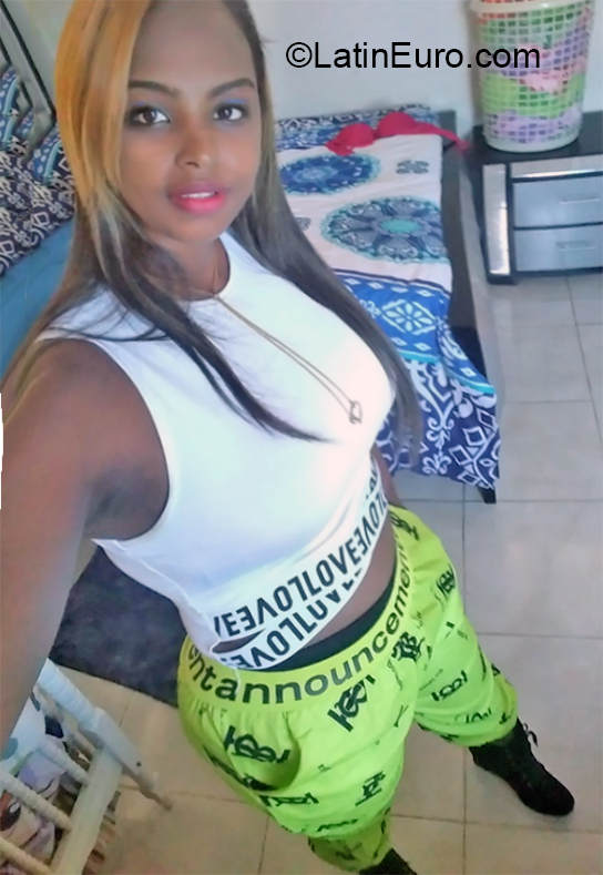 Date this beautiful Dominican Republic girl Maria from Puerto Plata DO36966