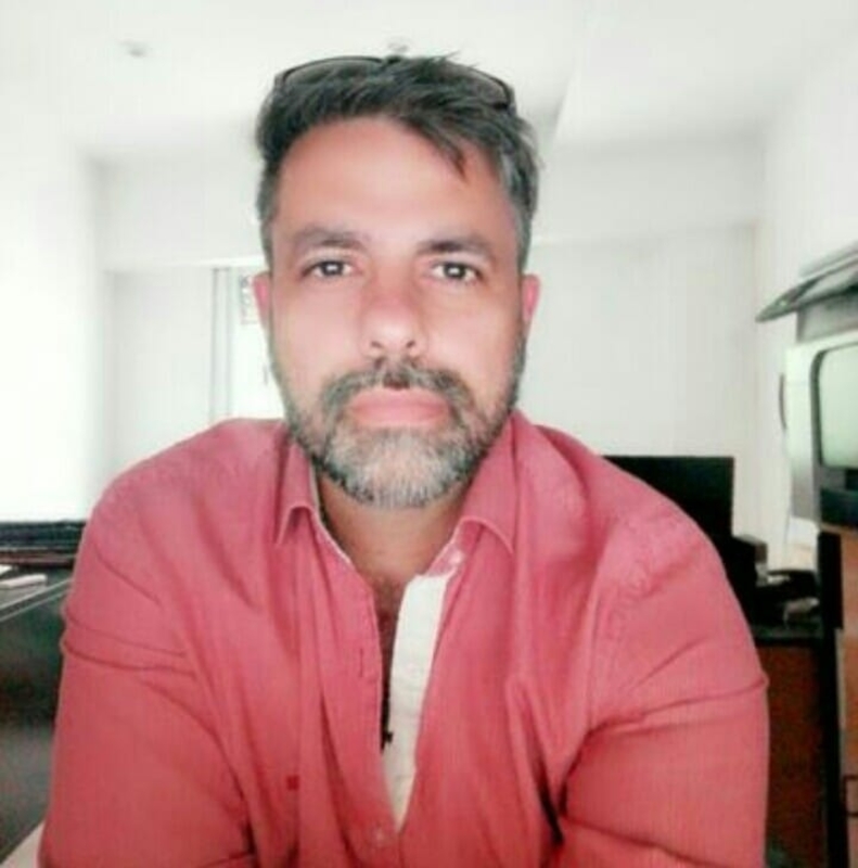 Date this voluptuous Argentina man Claudio from Buenos Aires AR298