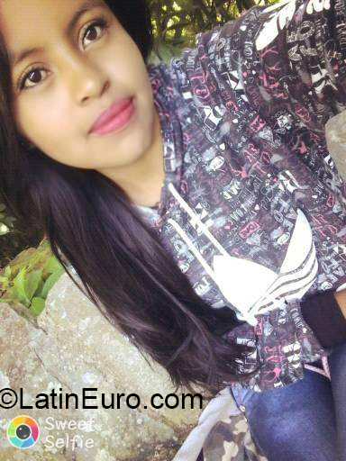 Date this hot Colombia girl Marcela from Belalcazar CO26526