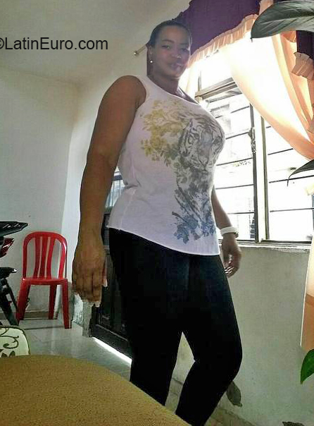 Date this exotic United States girl Maritza from Dover US20568