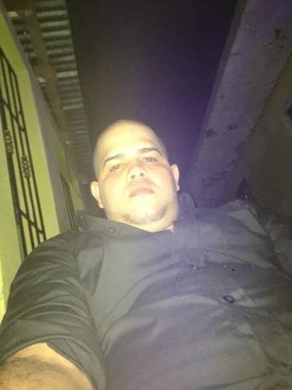 Date this happy Spain man Roberto andres from santo domingo DO37081