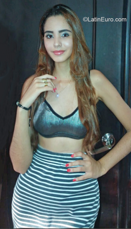Date this fun Colombia girl Katherine from Medellin CO26666